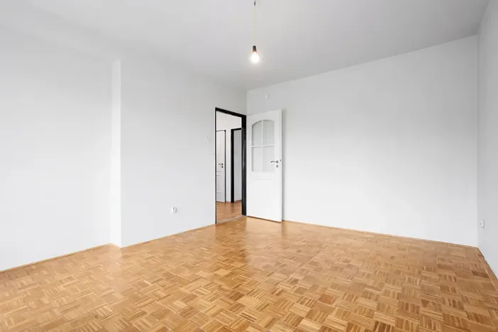 Prodej bytu 3+1, Praha - Zbraslav, Svépomoci, 85 m2