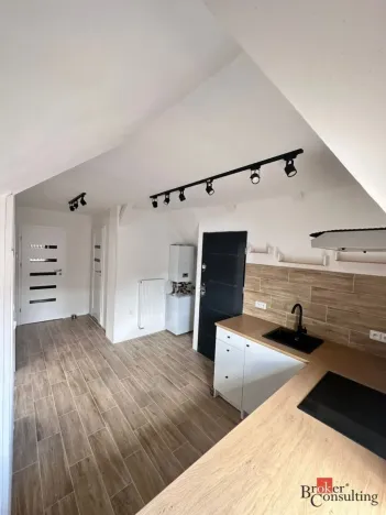 Pronájem bytu 2+1, Chlumec nad Cidlinou - Chlumec nad Cidlinou II, Nábřeží Julia Fučíka, 60 m2