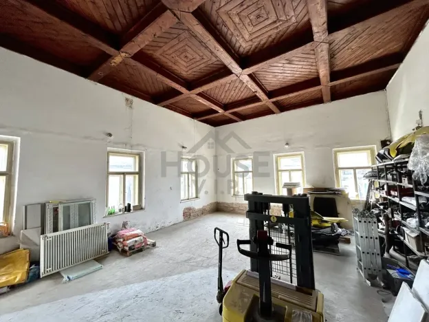 Prodej rodinného domu, Hořany, 452 m2