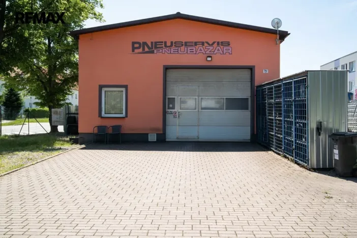 Prodej komerční nemovitosti, Jihlava, Znojemská, 407 m2