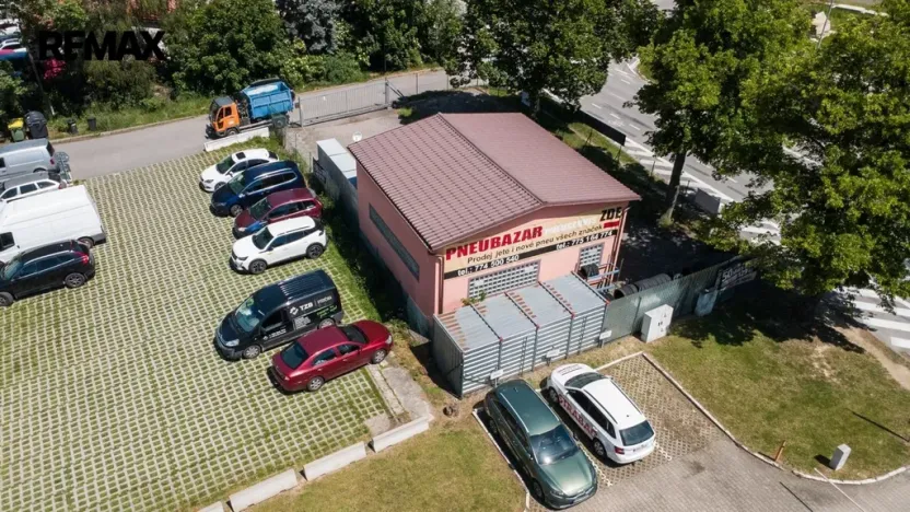 Prodej komerční nemovitosti, Jihlava, Znojemská, 407 m2