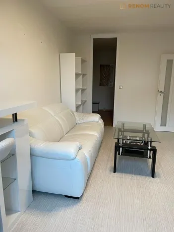 Prodej bytu 2+1, Praha - Kobylisy, Šimůnkova, 46 m2