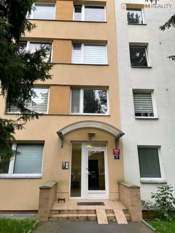 Prodej bytu 2+1, Praha - Kobylisy, Šimůnkova, 46 m2