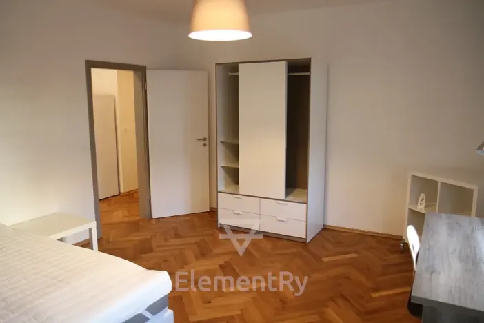 Pronájem bytu 2+1, Hradec Králové, V Lipkách, 62 m2