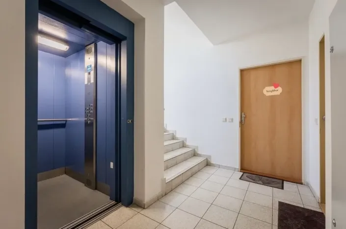 Pronájem bytu 2+kk, Odolena Voda, Nad Štolami, 84 m2