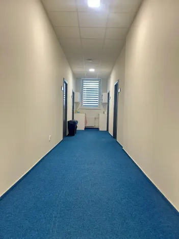 Pronájem kanceláře, Zlín, třída Tomáše Bati, 60 m2