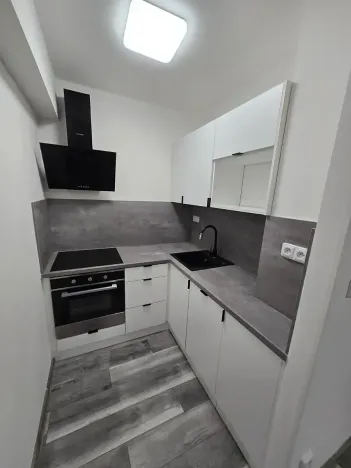 Pronájem bytu 2+kk, Mladá Boleslav, Jiráskova, 40 m2