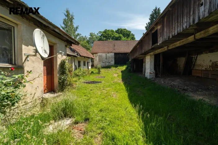 Prodej rodinného domu, Zlátenka, 425 m2