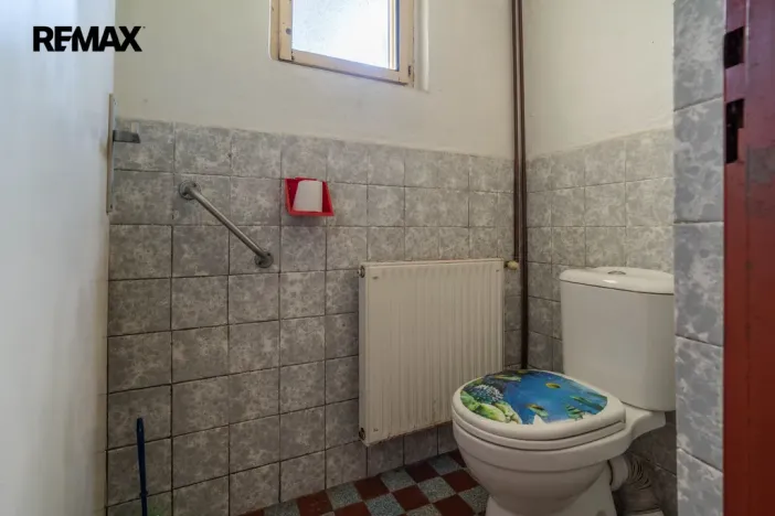 Prodej rodinného domu, Zlátenka, 425 m2