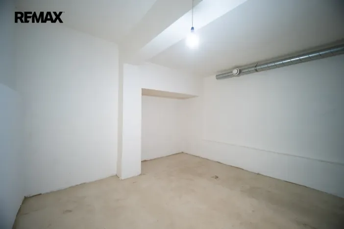 Prodej skladu, Praha - Libeň, náměstí Dr. Václava Holého, 19 m2