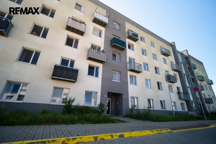 Pronájem bytu 2+kk, Milovice - Mladá, Višňová, 62 m2