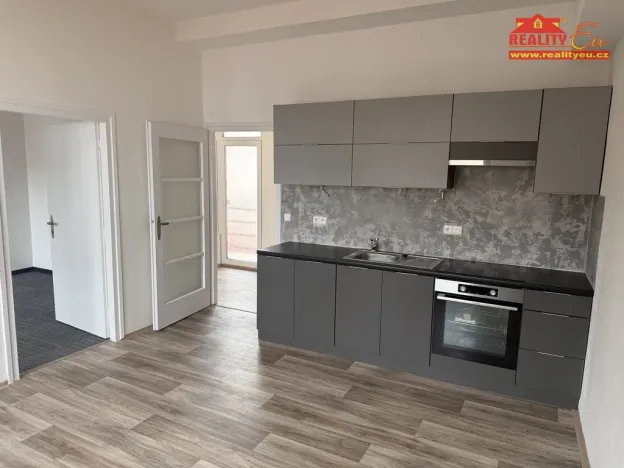 Pronájem bytu 2+1, Náchod, Hrašeho, 68 m2
