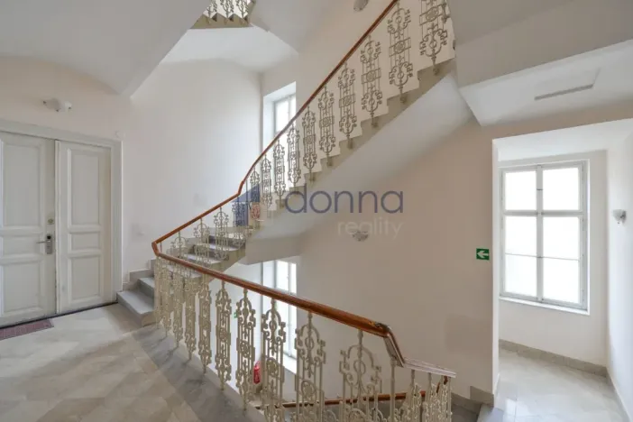 Pronájem bytu 1+1, Praha, Hálkova, 32 m2