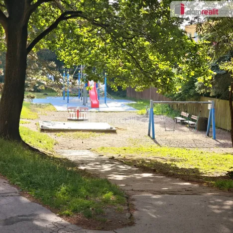 Prodej bytu 2+1, Děčín - Děčín IX-Bynov, Na Pěšině, 65 m2