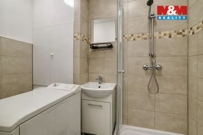 Prodej bytu 2+1, Cheb, V Zahradách, 52 m2