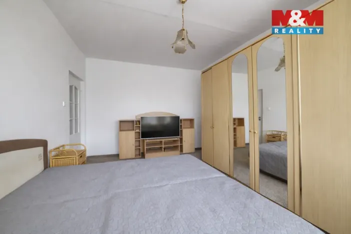Prodej bytu 2+1, Cheb, V Zahradách, 52 m2