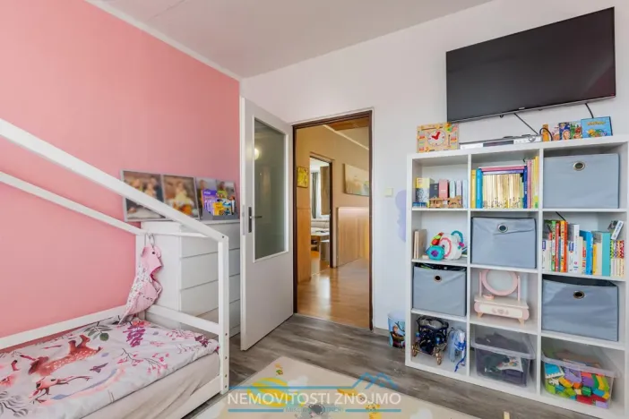 Prodej bytu 3+1, Hodonice, Sídliště, 71 m2