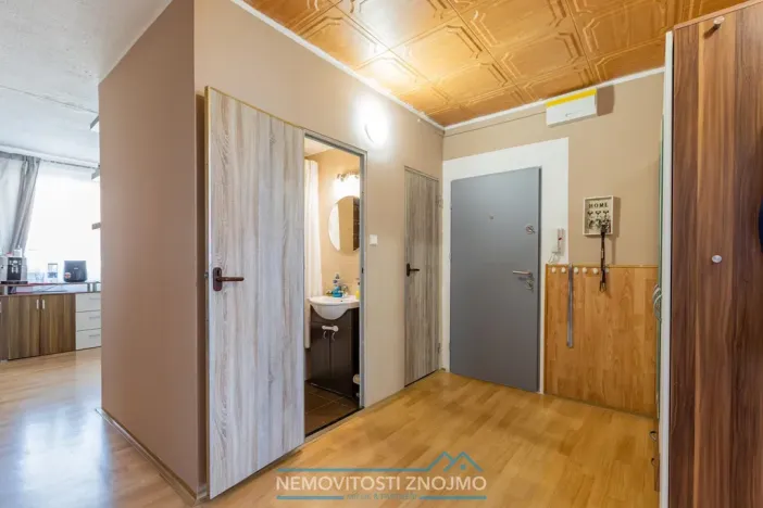 Prodej bytu 3+1, Hodonice, Sídliště, 71 m2