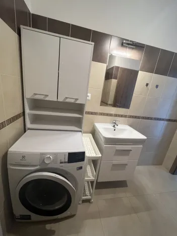 Pronájem bytu 2+kk, Olomouc - Nové Sady, Schweitzerova, 60 m2