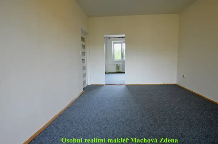 Pronájem bytu 2+1, Praha - Malešice, Káranská, 56 m2