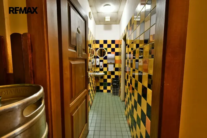 Prodej restaurace, Hradec Králové, Velké náměstí, 350 m2