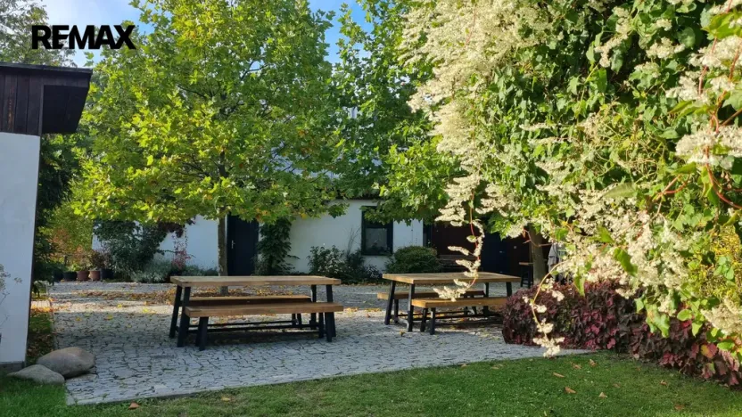 Prodej rodinného domu, Dolany - Véska, 382 m2