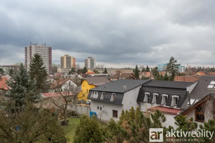 Pronájem bytu 3+1, Neratovice, nám. Republiky, 72 m2
