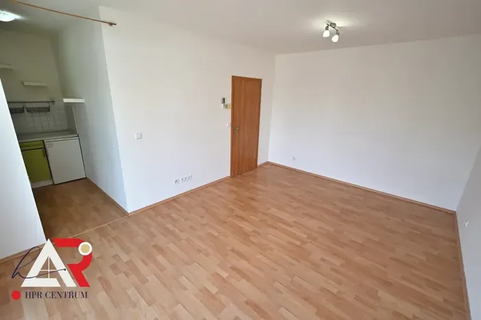 Pronájem bytu 1+kk, Brno, Vomáčkova, 39 m2