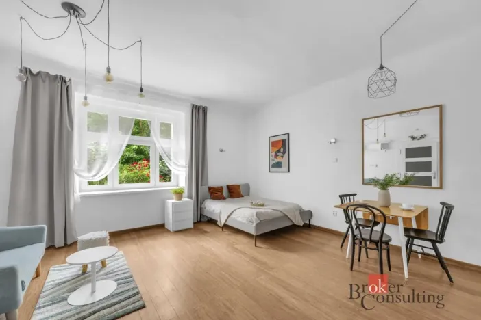 Prodej bytu 1+kk, Praha - Bubeneč, N. A. Někrasova, 49 m2