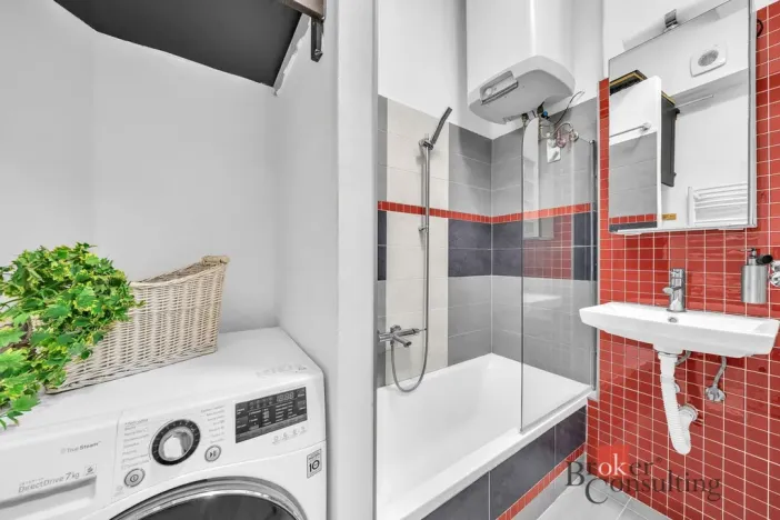 Prodej bytu 1+kk, Praha - Bubeneč, N. A. Někrasova, 49 m2