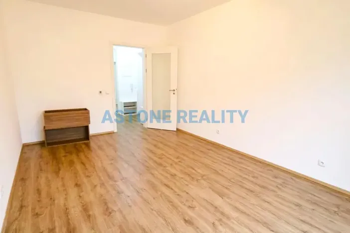 Pronájem bytu 2+kk, Praha - Vršovice, Košická, 69 m2