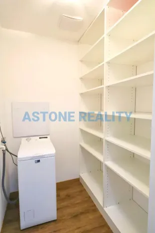 Pronájem bytu 2+kk, Praha - Vršovice, Košická, 69 m2