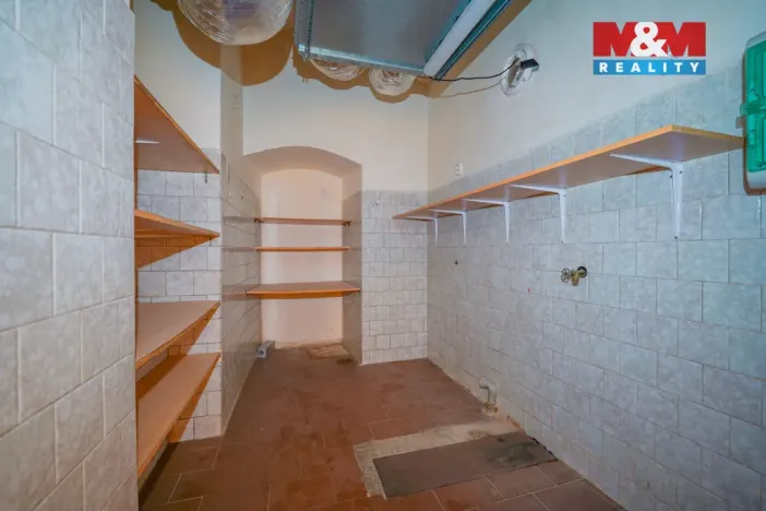 Pronájem restaurace, Plzeň - Jižní Předměstí, Americká, 145 m2