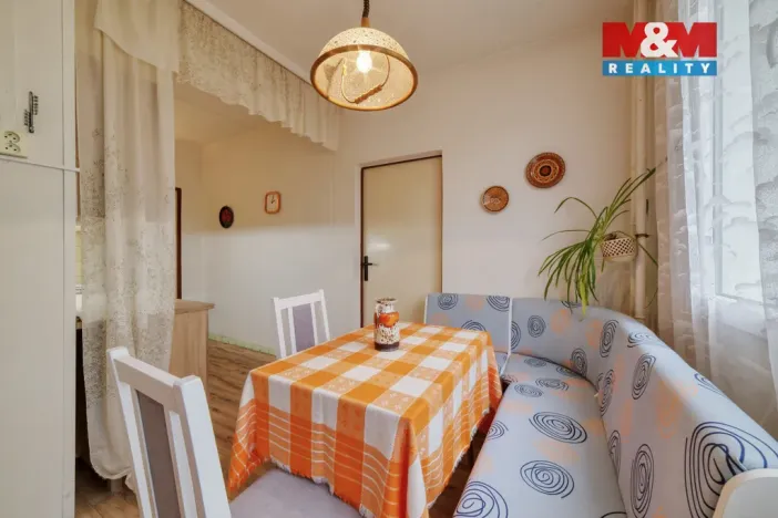 Prodej bytu 2+1, Mariánské Lázně - Úšovice, Hroznatova, 60 m2