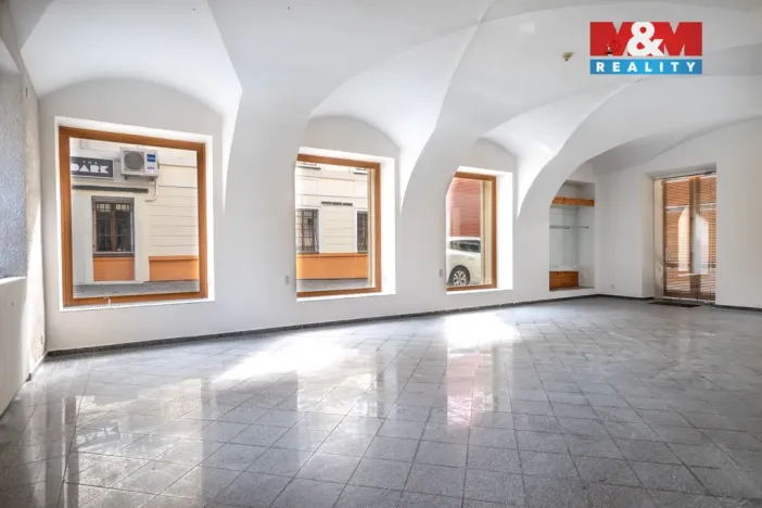 Pronájem obchodního prostoru, České Budějovice - České Budějovice 1, Hradební, 142 m2