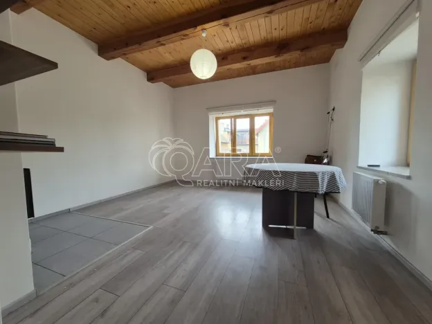 Pronájem rodinného domu, Kozojedy, 1. máje, 100 m2