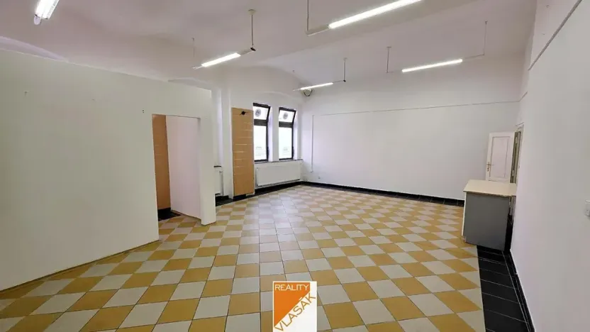 Pronájem obchodního prostoru, Kadaň, Boženy Němcové, 53 m2