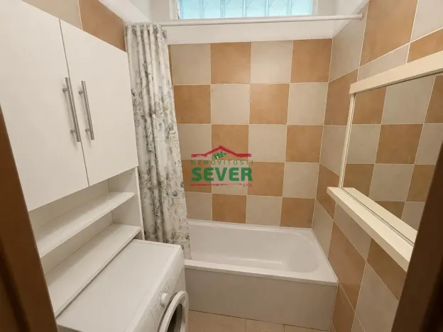Prodej bytu 3+1, Kadaň, Chomutovská, 69 m2