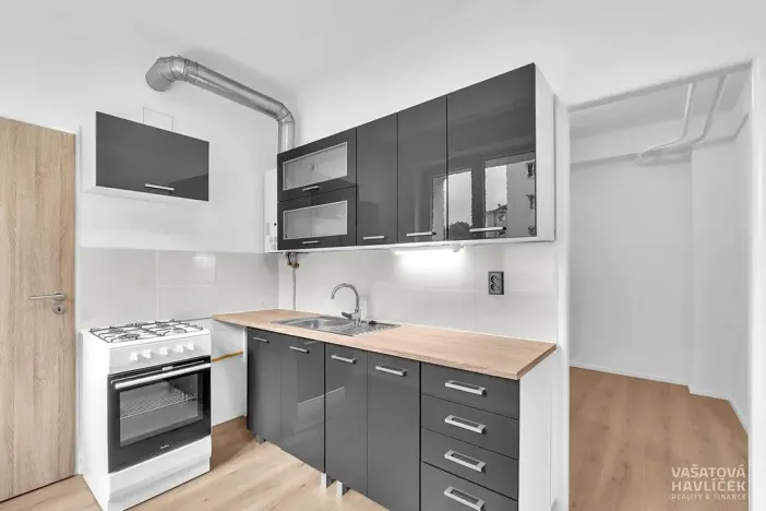 Pronájem bytu 2+1, Úpice, Sládkova, 51 m2