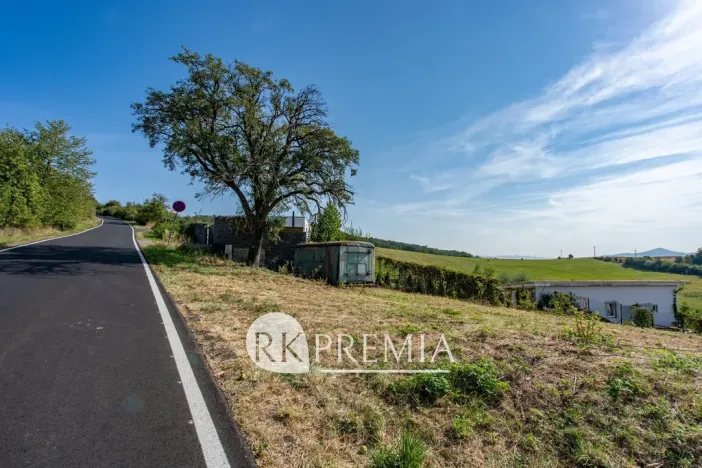 Prodej pozemku pro bydlení, Zabrušany - Straky, 1535 m2