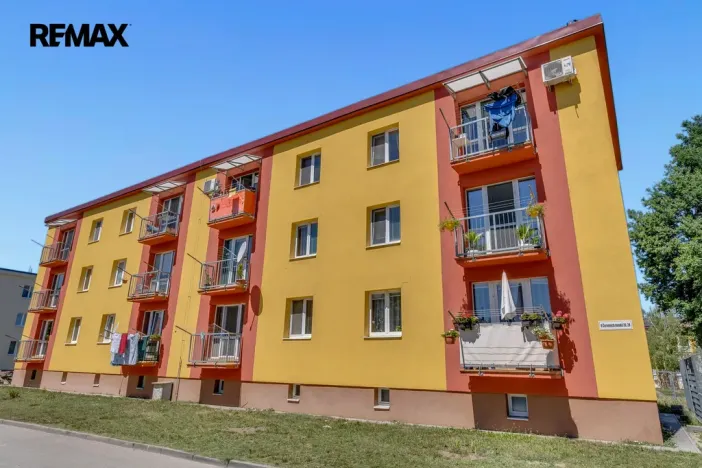Prodej bytu 3+1, Hodonín, U Červených domků, 50 m2