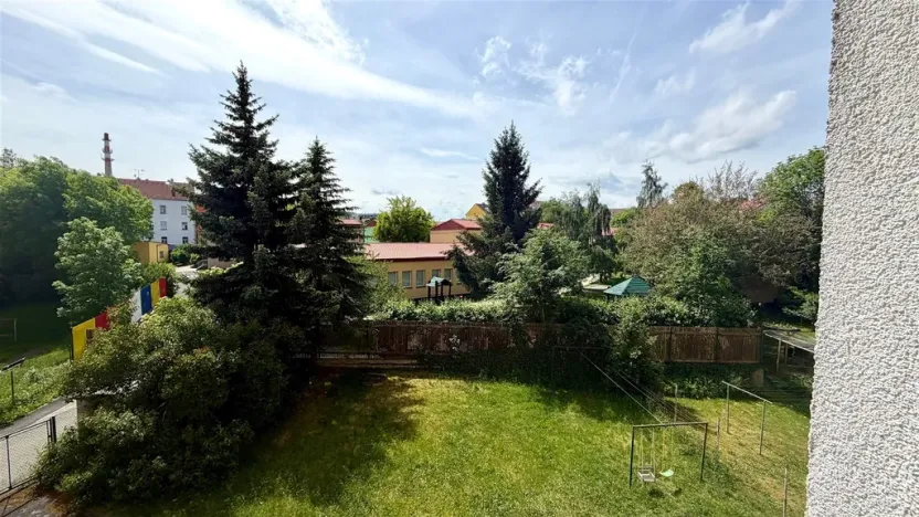 Pronájem bytu 1+1, Cheb, Mánesova, 36 m2