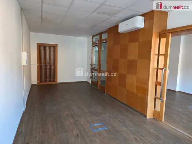 Pronájem kanceláře, Frenštát pod Radhoštěm, Horní, 250 m2