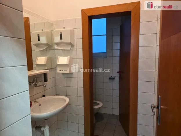 Pronájem kanceláře, Frenštát pod Radhoštěm, Horní, 250 m2
