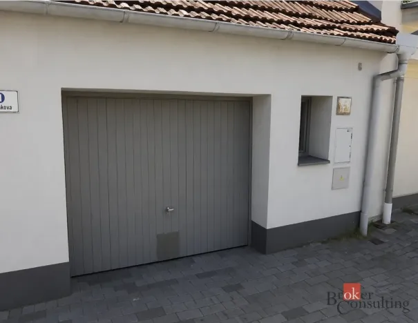 Prodej garáže, Brno - Líšeň, Trnkova, 37 m2