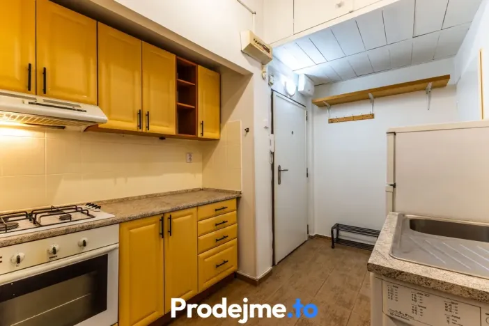 Pronájem bytu 2+kk, Praha - Žižkov, Hartigova, 41 m2
