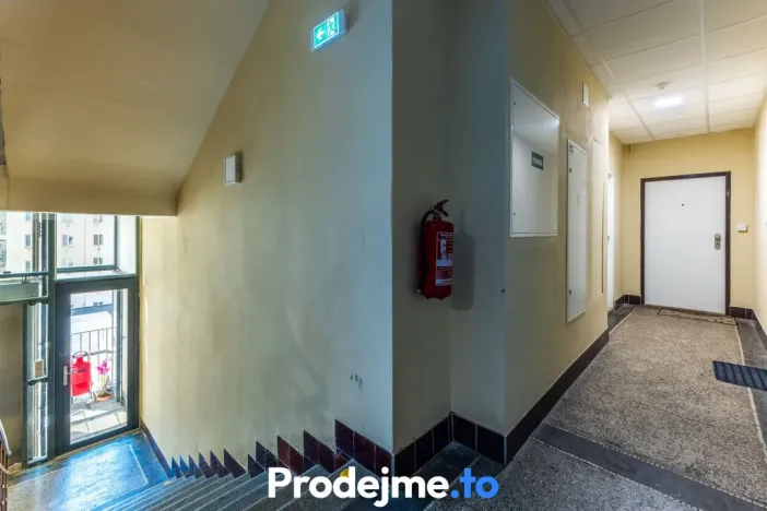 Pronájem bytu 2+kk, Praha - Žižkov, Hartigova, 41 m2