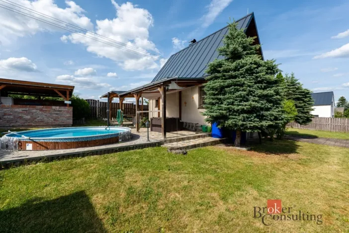 Prodej chaty, Líšťany - Lipno, 55 m2