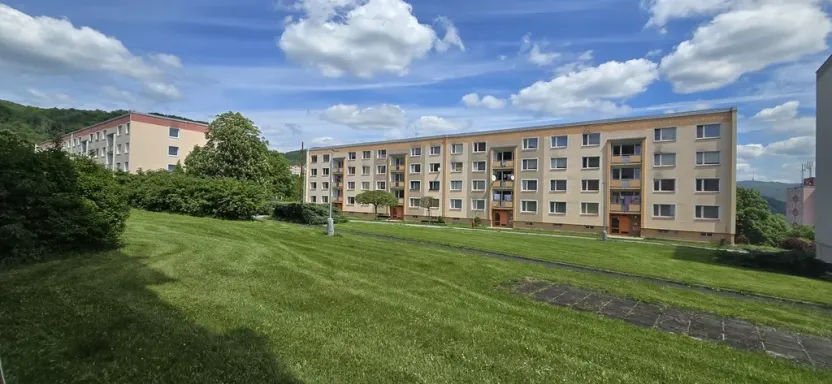 Prodej bytu 3+1, Ústí nad Labem - Neštěmice, Dubová, 81 m2
