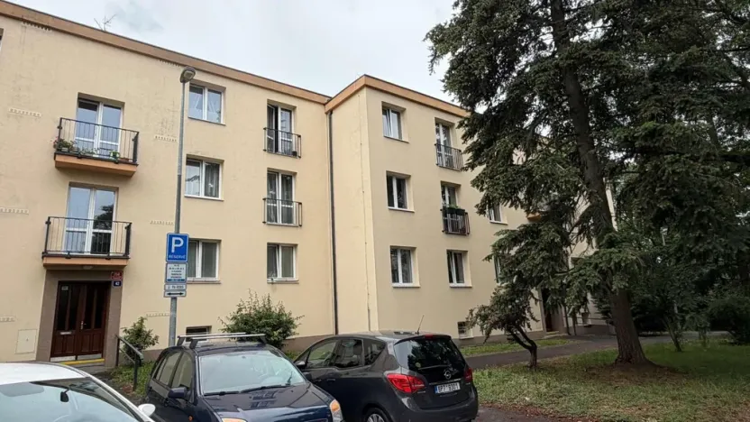 Pronájem bytu 2+1, Praha - Veleslavín, Šumberova, 53 m2